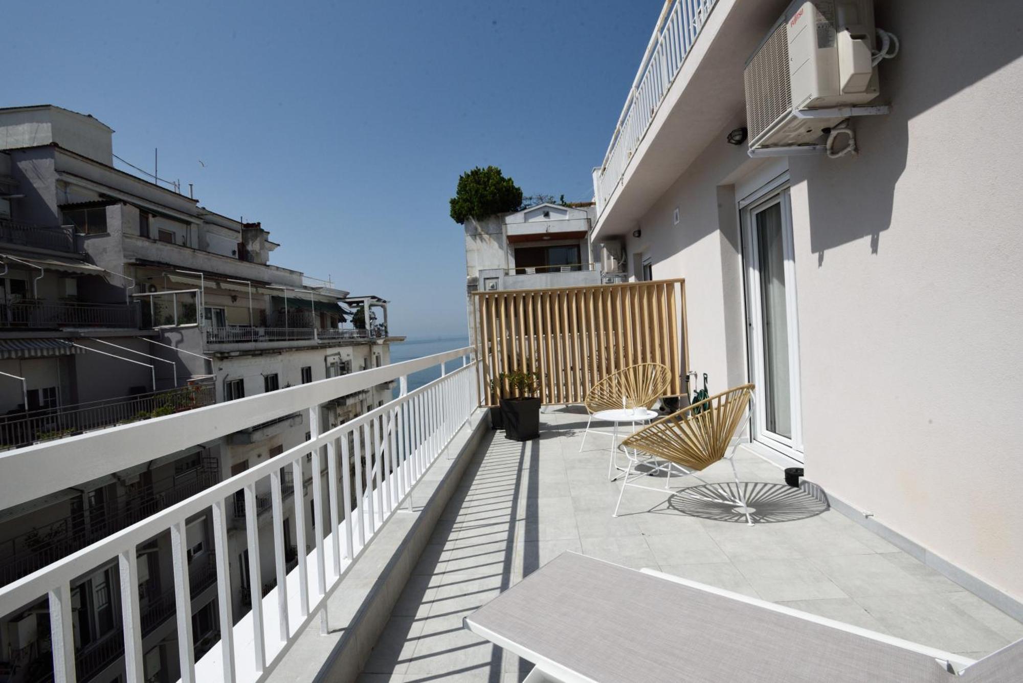 Magnifique Luxury Suites Thessaloniki Exterior photo